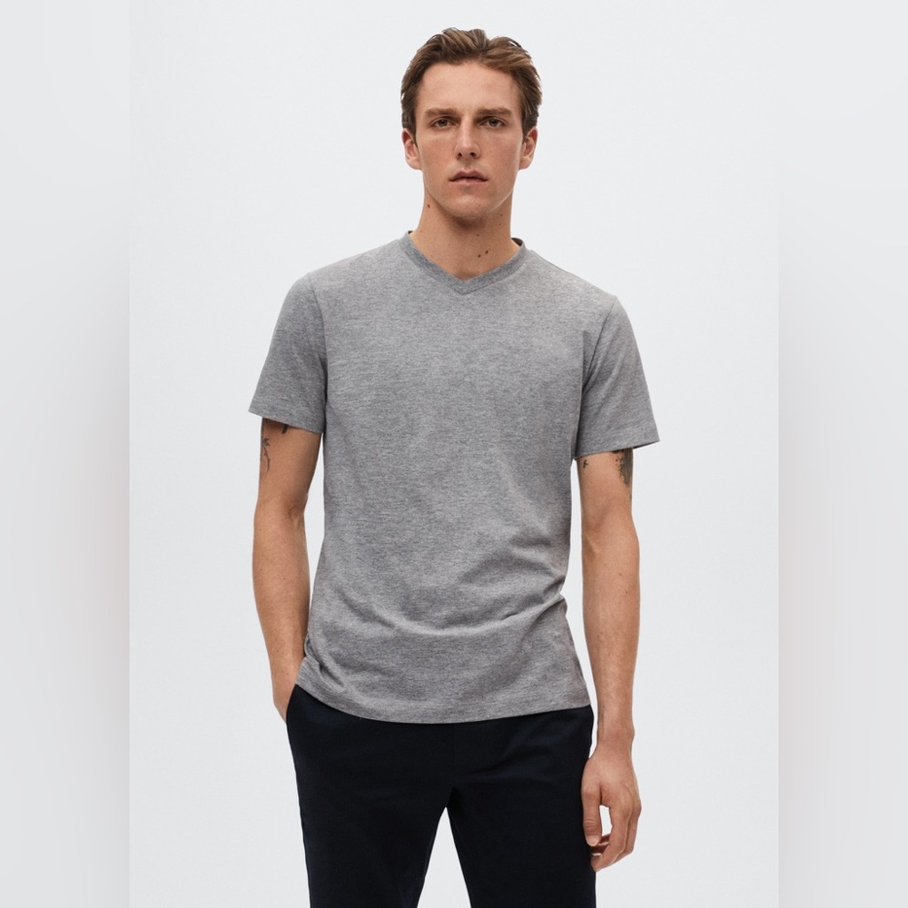 Mango MNG Men's Gray V-Neck T-Shirt